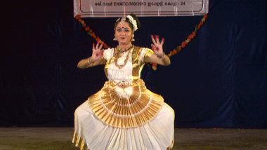 Mohiniyattam Recital - Priya Manoj | Bharathanjali